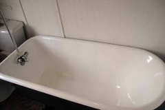 Clawfoot Bathtub Refinishing in Nashville - After