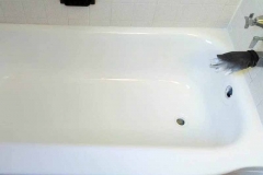 Painted Tub Refinished in Nashville - After