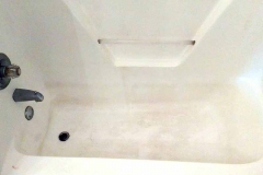 Refinishing Fiberglass Bathtub in Nashville - Before