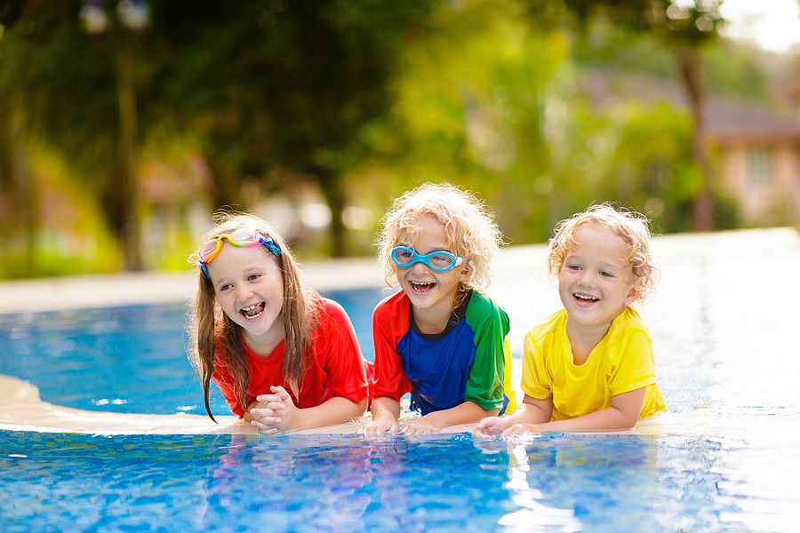 Have Fun & Stay Safe With These 4 Pool Safety Tips